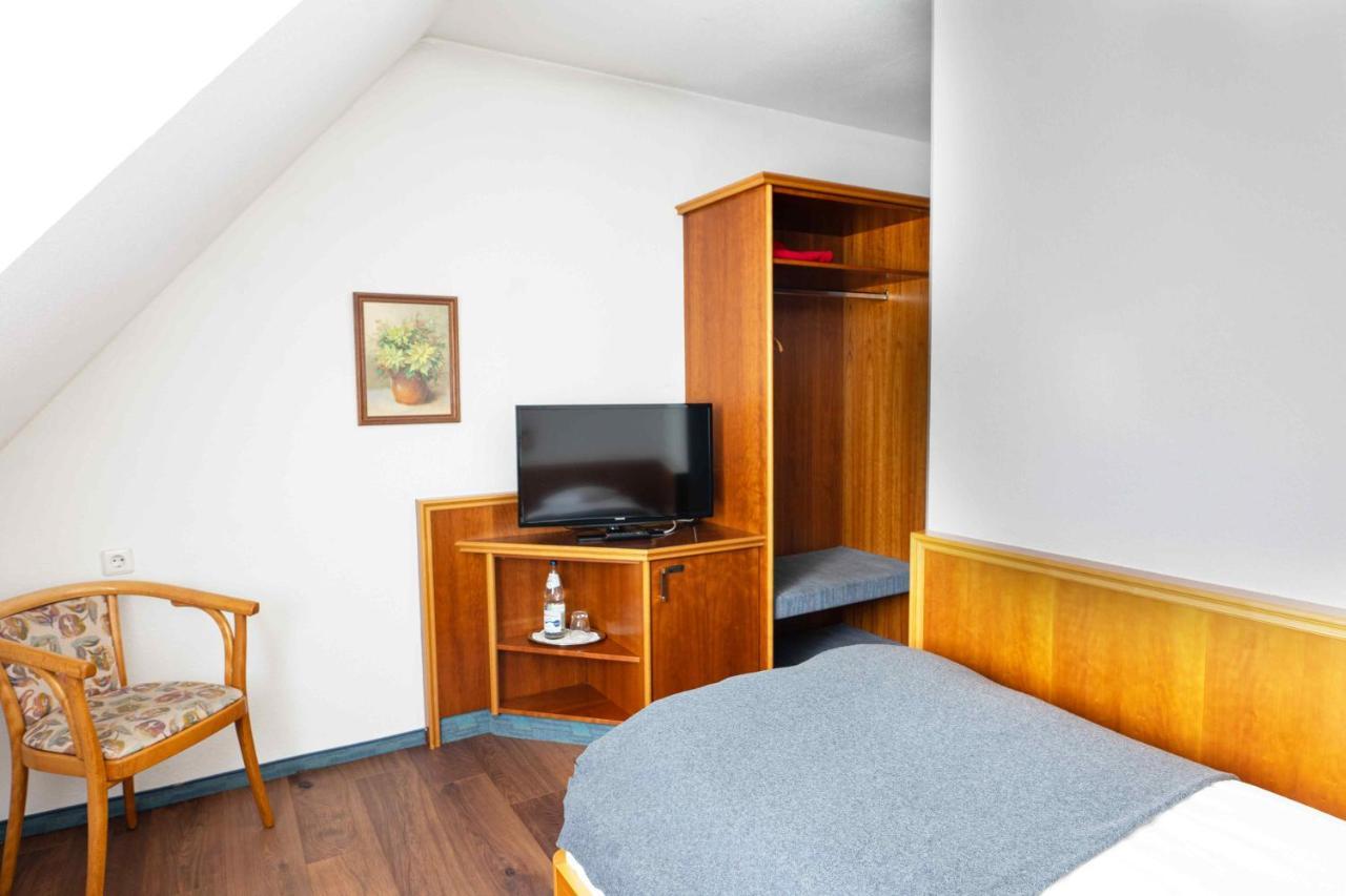 Garni Hotel Maselheimer Hof Exterior photo
