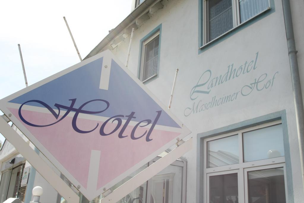 Garni Hotel Maselheimer Hof Exterior photo